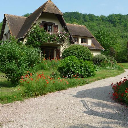 Maison D'Hotes Les Coquelicots Giverny Bagian luar foto